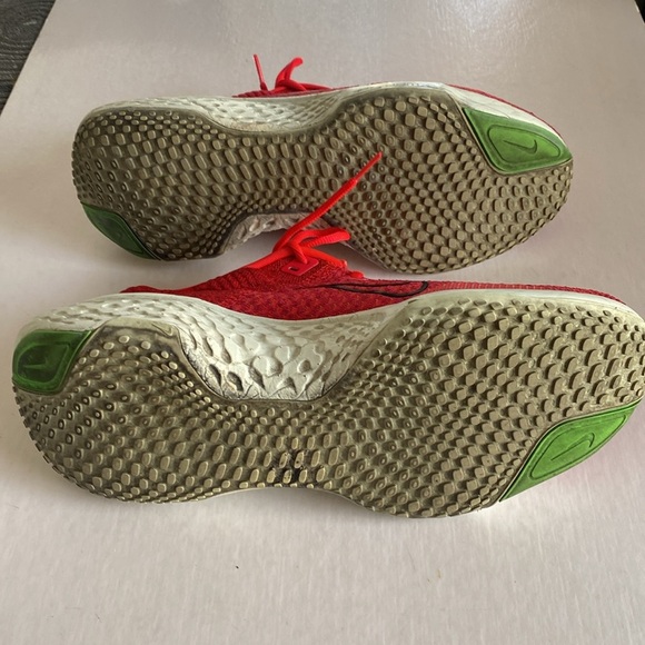 NIKE ZoomX Invincible Run 2 Flyknit Siren Red Colorway # DH5425-600 Size 10.5 - Picture 6 of 9